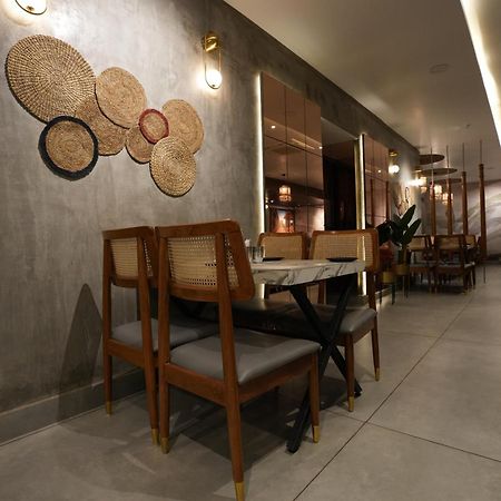 Hotel Swathi ホスペット エクステリア 写真