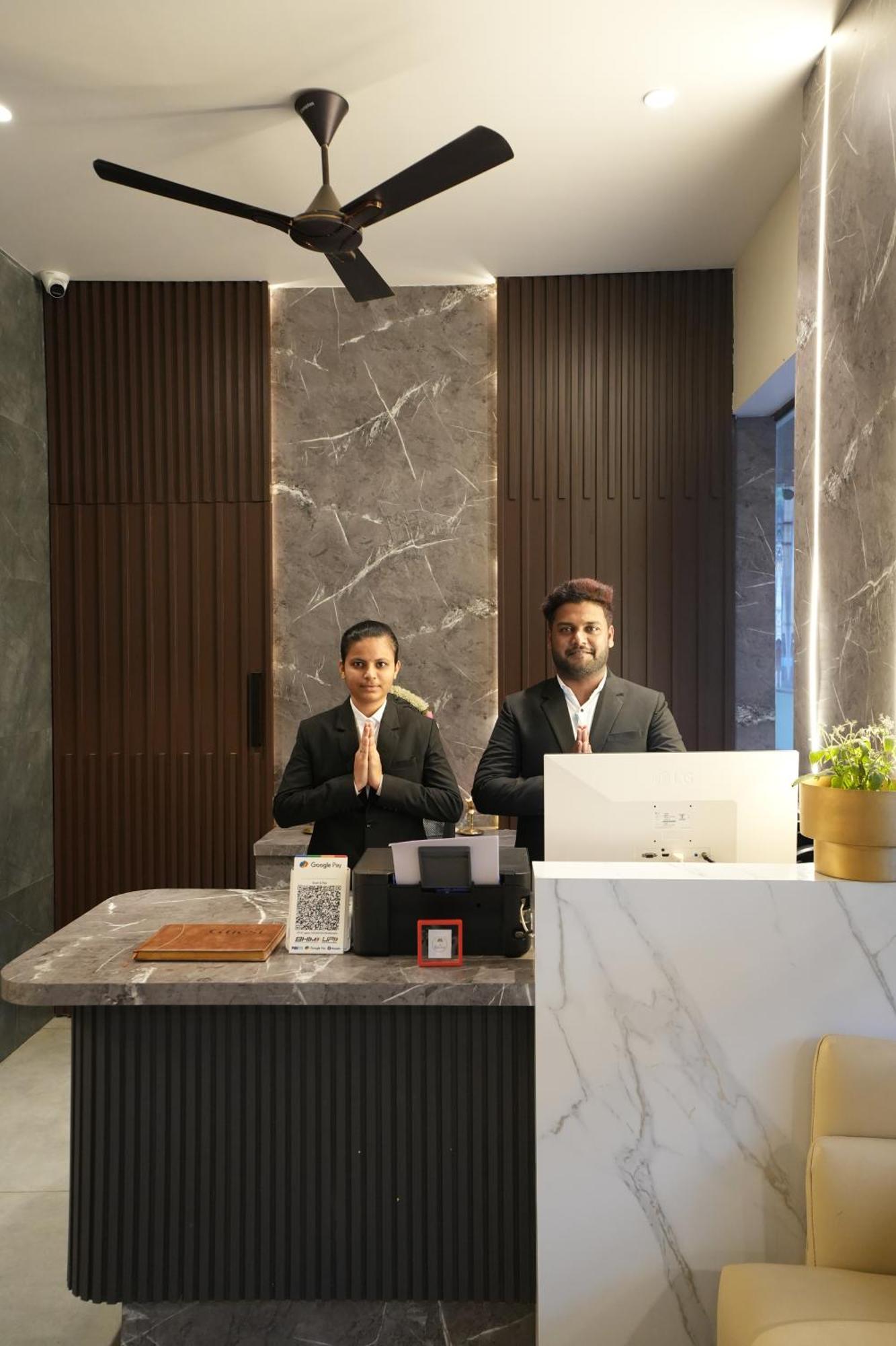 Hotel Swathi ホスペット エクステリア 写真