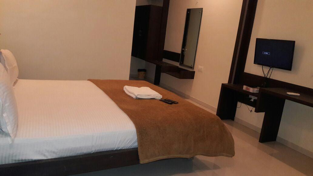 Hotel Swathi ホスペット エクステリア 写真
