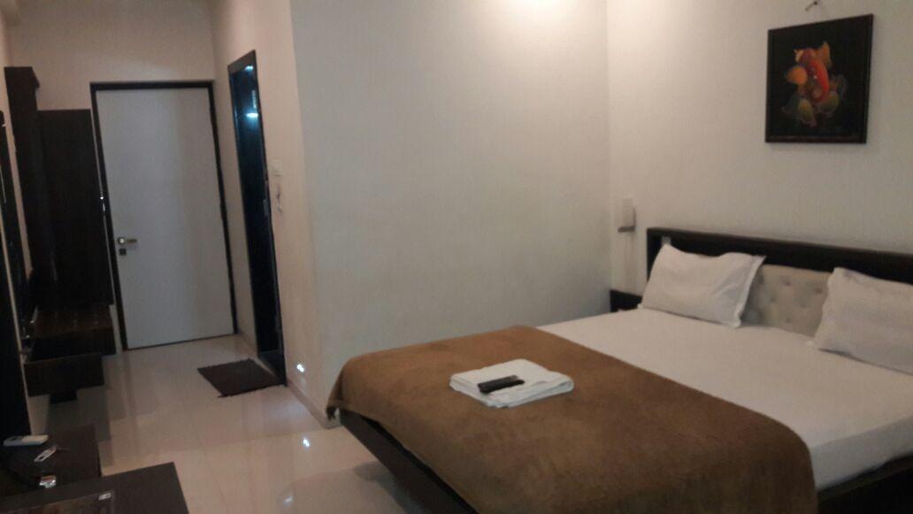 Hotel Swathi ホスペット エクステリア 写真